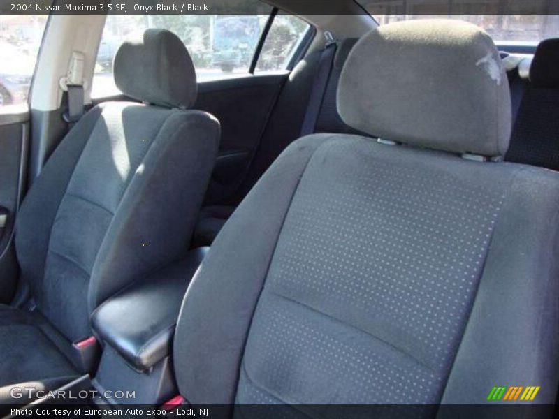 Onyx Black / Black 2004 Nissan Maxima 3.5 SE