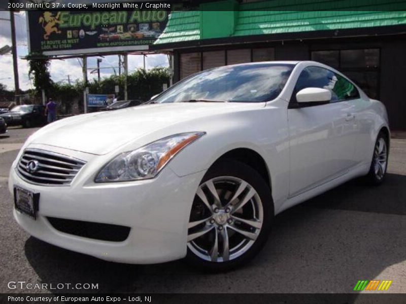 Moonlight White / Graphite 2009 Infiniti G 37 x Coupe