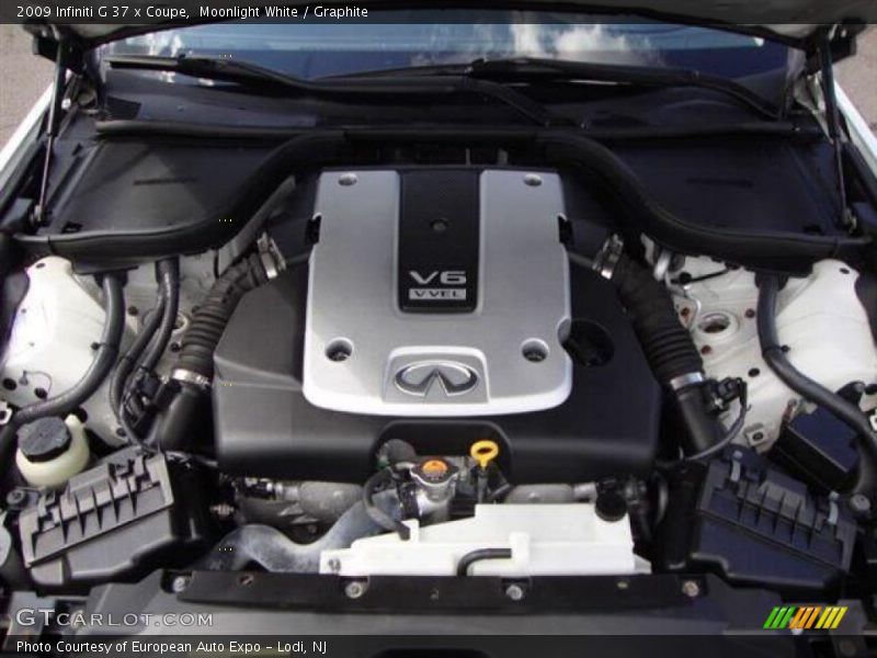 Moonlight White / Graphite 2009 Infiniti G 37 x Coupe
