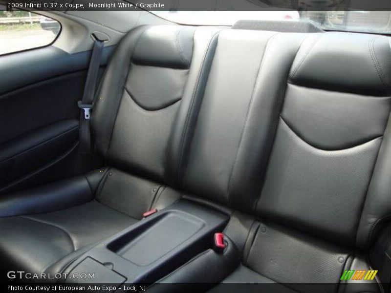 Moonlight White / Graphite 2009 Infiniti G 37 x Coupe