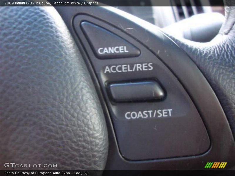 Moonlight White / Graphite 2009 Infiniti G 37 x Coupe