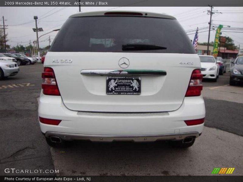 Arctic White / Black 2009 Mercedes-Benz ML 350 4Matic