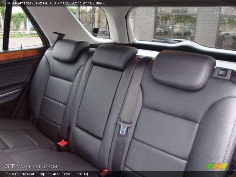 Arctic White / Black 2009 Mercedes-Benz ML 350 4Matic
