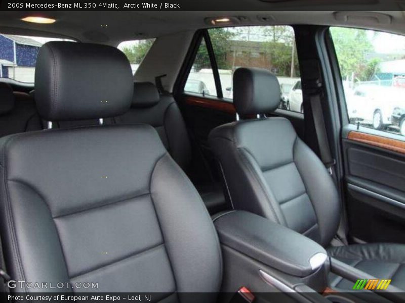 Arctic White / Black 2009 Mercedes-Benz ML 350 4Matic