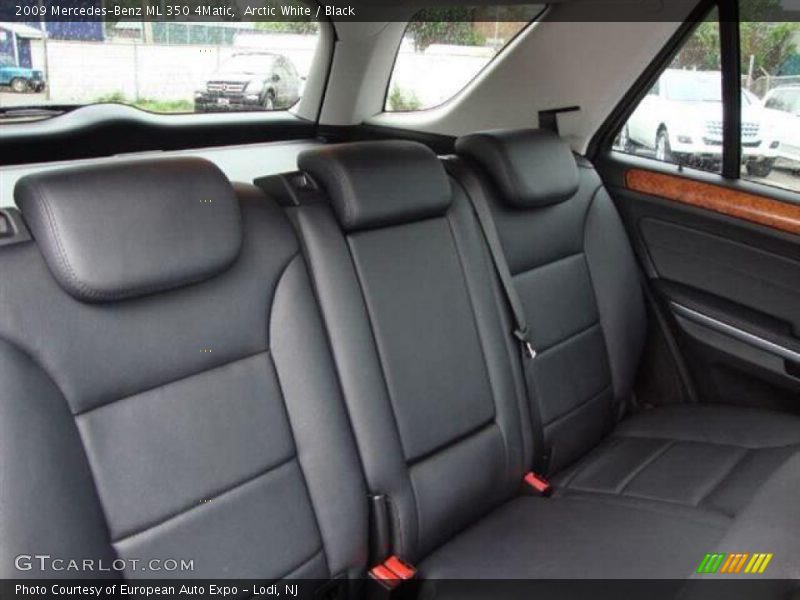 Arctic White / Black 2009 Mercedes-Benz ML 350 4Matic