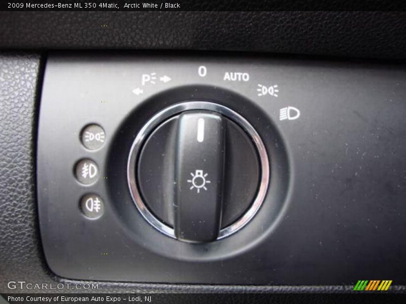 Arctic White / Black 2009 Mercedes-Benz ML 350 4Matic