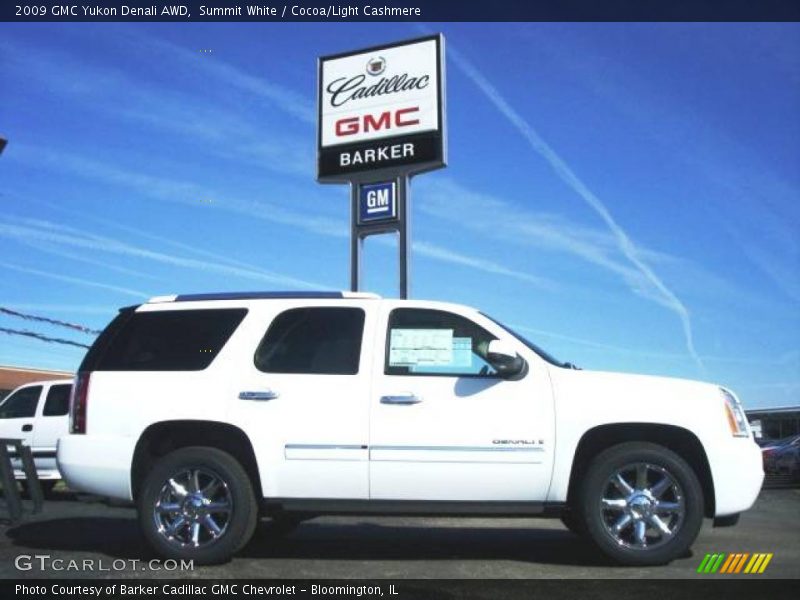 Summit White / Cocoa/Light Cashmere 2009 GMC Yukon Denali AWD