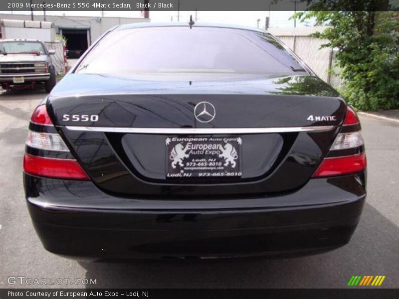 Black / Black 2009 Mercedes-Benz S 550 4Matic Sedan