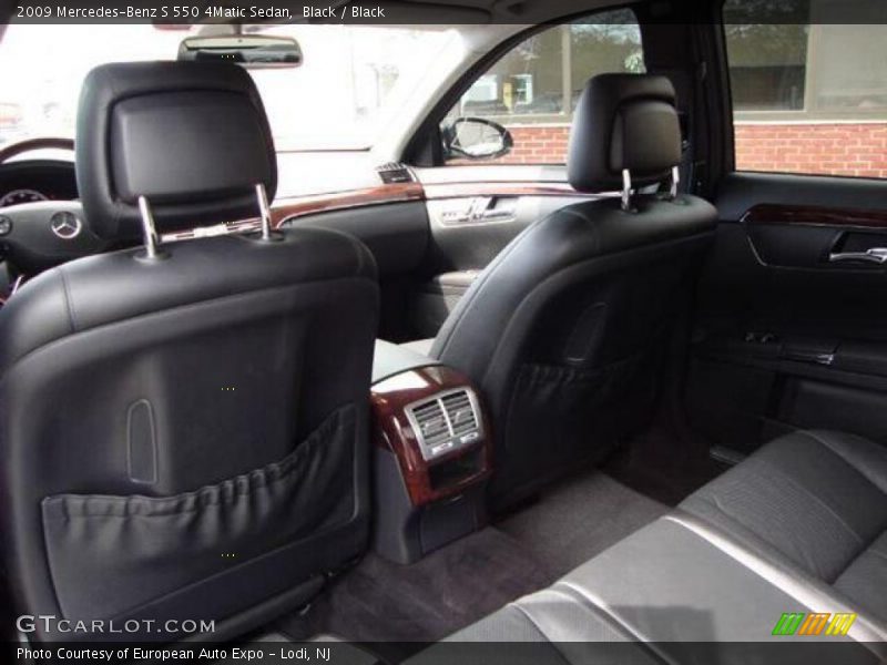 Black / Black 2009 Mercedes-Benz S 550 4Matic Sedan