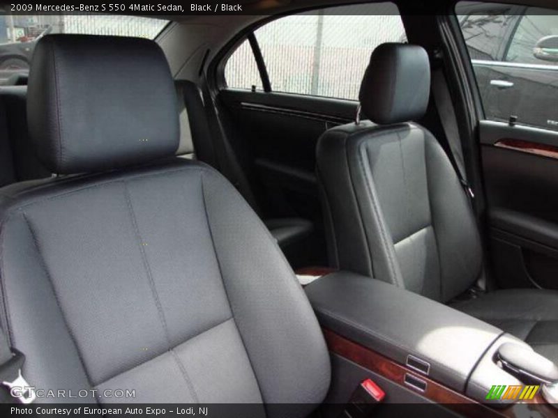 Black / Black 2009 Mercedes-Benz S 550 4Matic Sedan