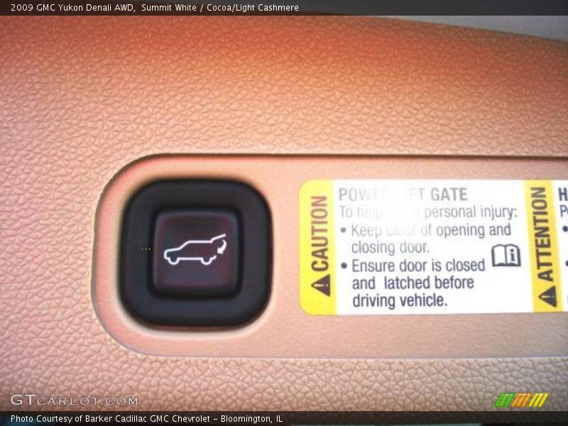 Summit White / Cocoa/Light Cashmere 2009 GMC Yukon Denali AWD