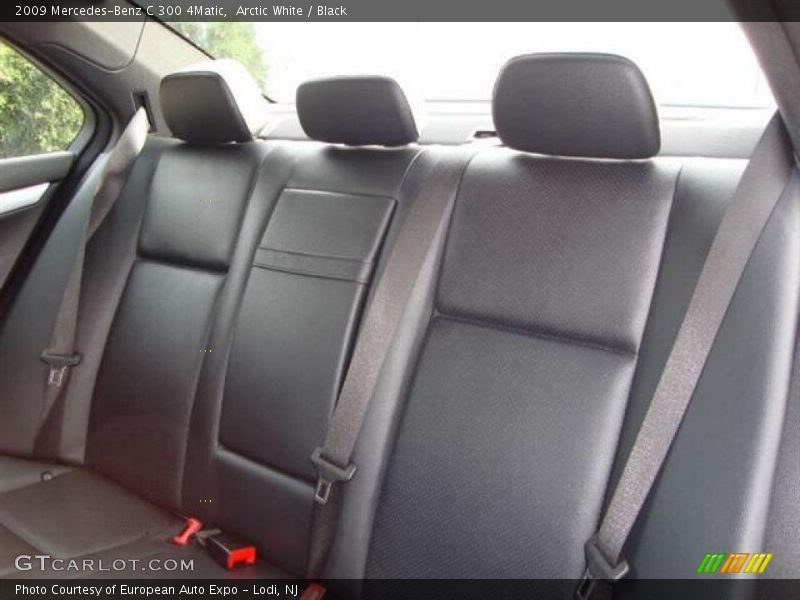 Arctic White / Black 2009 Mercedes-Benz C 300 4Matic