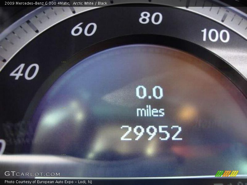 Arctic White / Black 2009 Mercedes-Benz C 300 4Matic