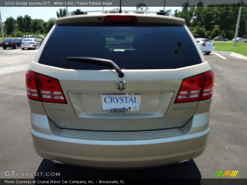 White Gold / Pastel Pebble Beige 2010 Dodge Journey SXT