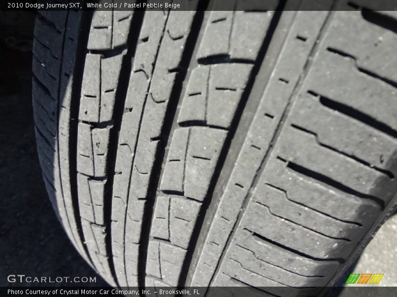 White Gold / Pastel Pebble Beige 2010 Dodge Journey SXT