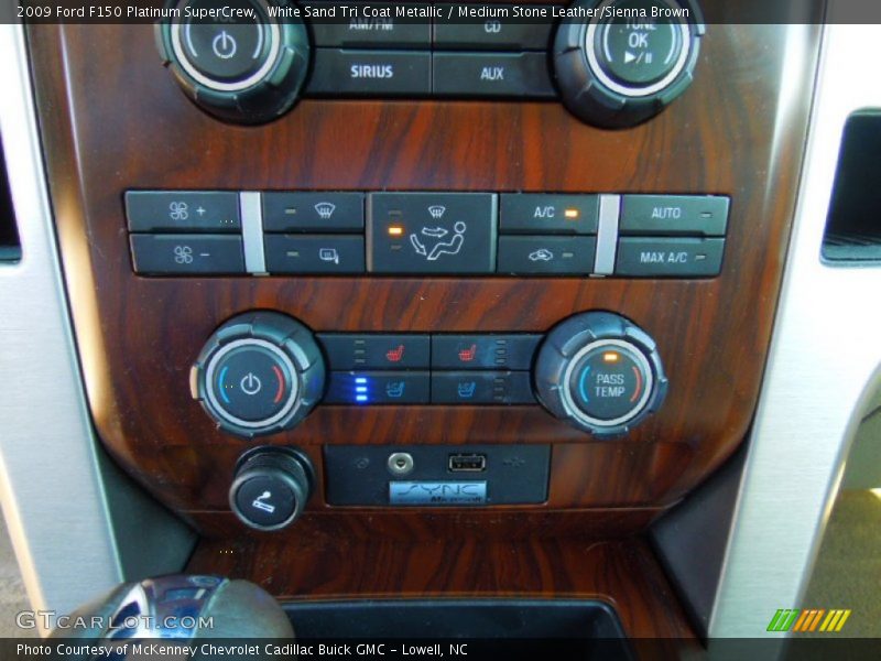 Controls of 2009 F150 Platinum SuperCrew