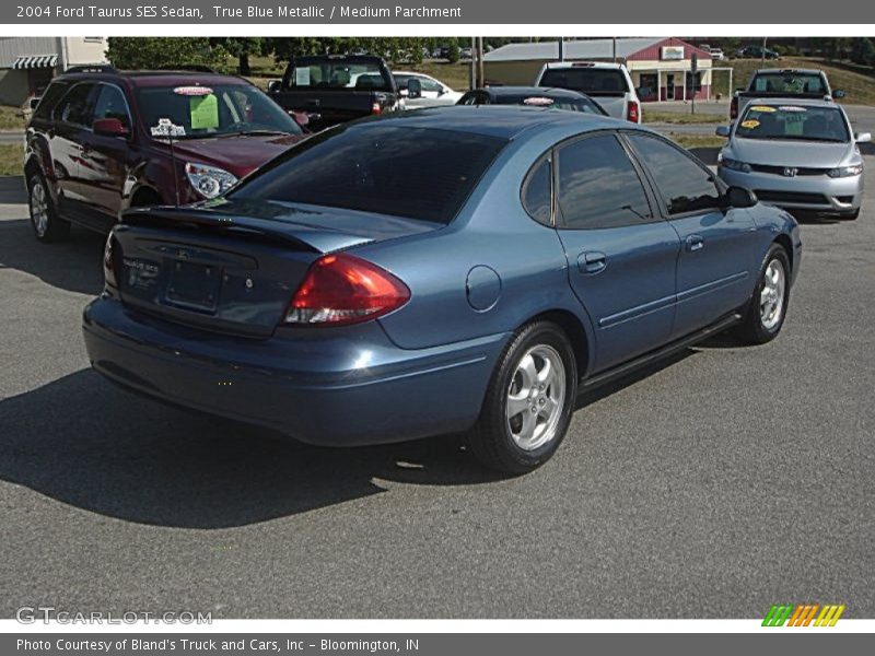 True Blue Metallic / Medium Parchment 2004 Ford Taurus SES Sedan