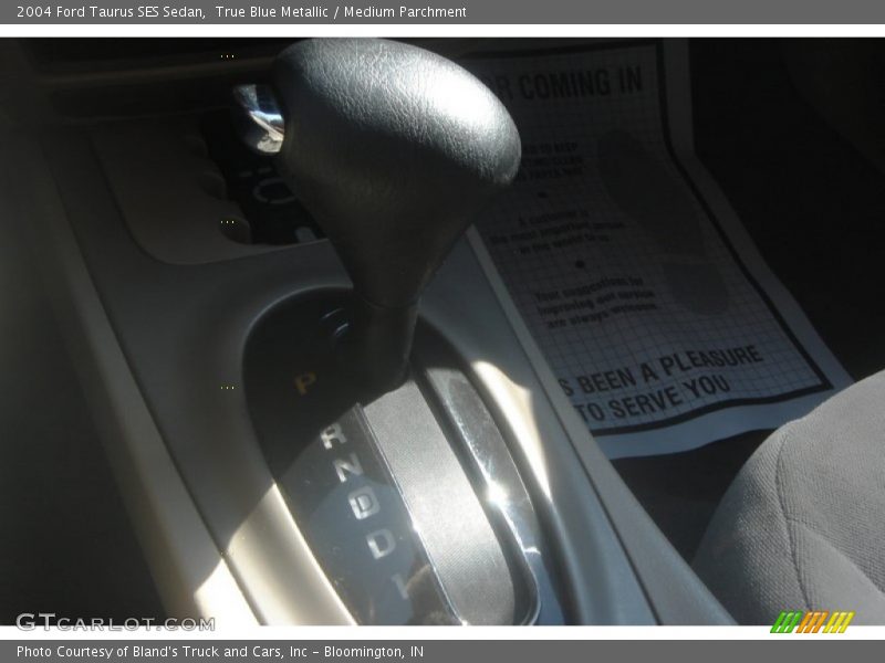 True Blue Metallic / Medium Parchment 2004 Ford Taurus SES Sedan