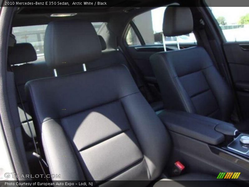 Arctic White / Black 2010 Mercedes-Benz E 350 Sedan