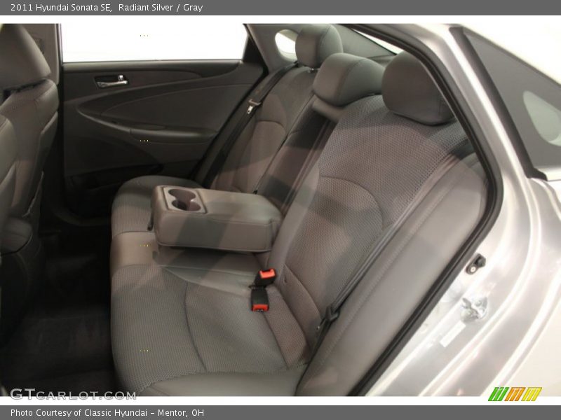 Radiant Silver / Gray 2011 Hyundai Sonata SE