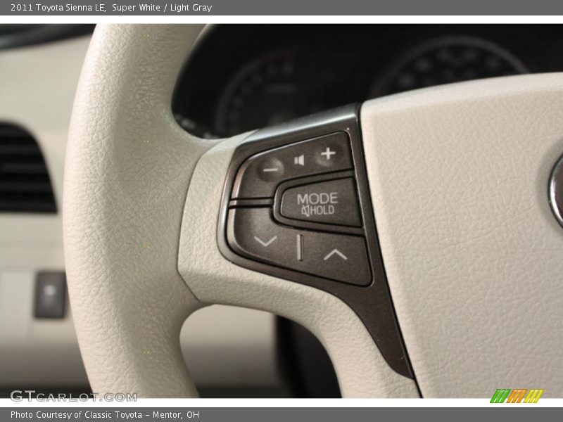 Super White / Light Gray 2011 Toyota Sienna LE