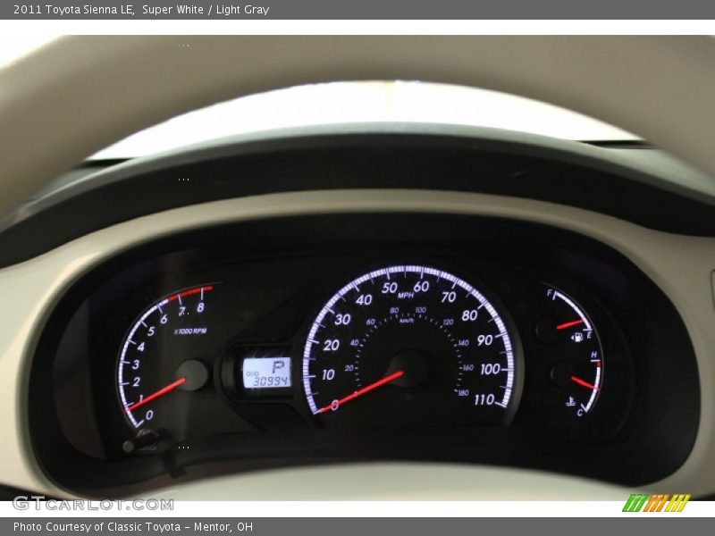 Super White / Light Gray 2011 Toyota Sienna LE