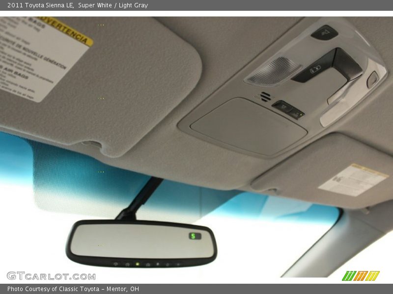 Super White / Light Gray 2011 Toyota Sienna LE