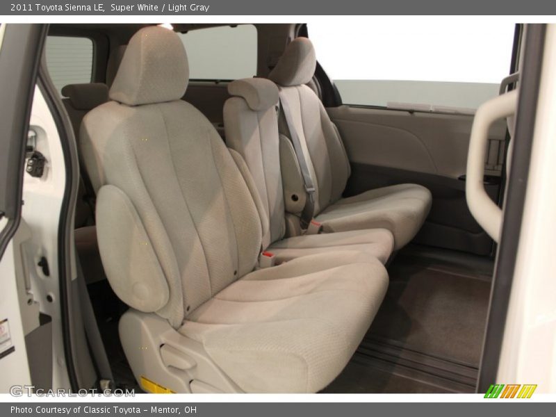 Super White / Light Gray 2011 Toyota Sienna LE
