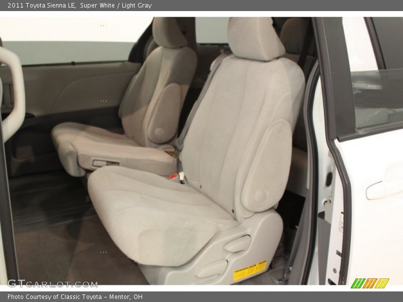 Super White / Light Gray 2011 Toyota Sienna LE