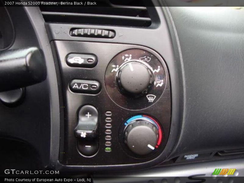Controls of 2007 S2000 Roadster
