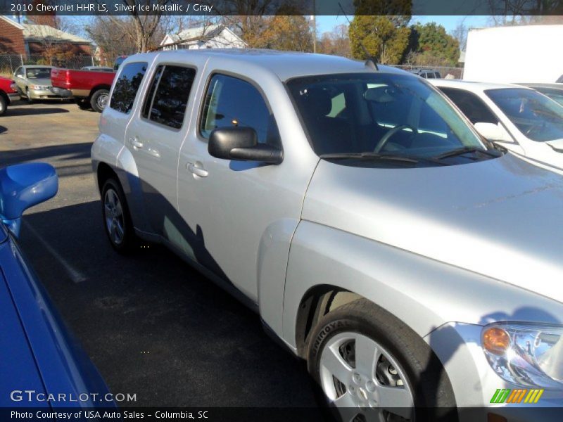 Silver Ice Metallic / Gray 2010 Chevrolet HHR LS