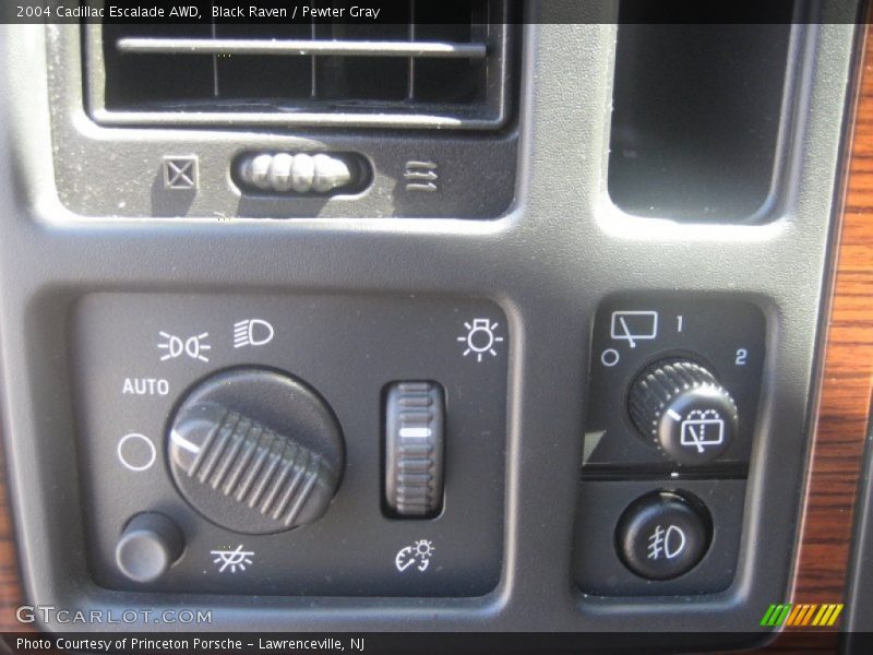 Black Raven / Pewter Gray 2004 Cadillac Escalade AWD