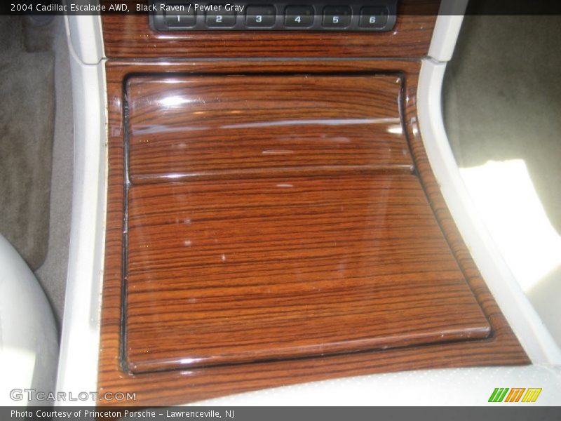 Black Raven / Pewter Gray 2004 Cadillac Escalade AWD