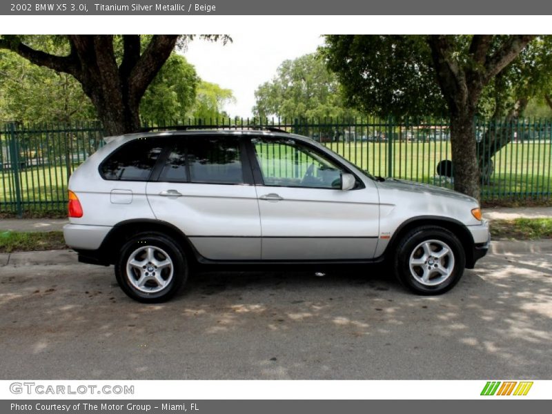 Titanium Silver Metallic / Beige 2002 BMW X5 3.0i