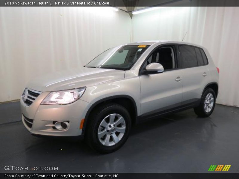 Reflex Silver Metallic / Charcoal 2010 Volkswagen Tiguan S