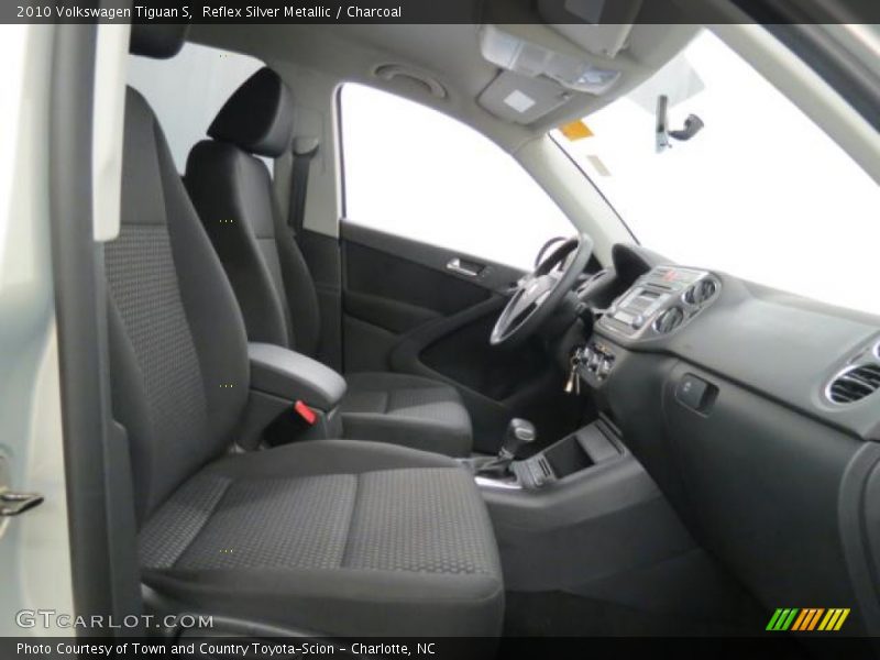 Reflex Silver Metallic / Charcoal 2010 Volkswagen Tiguan S