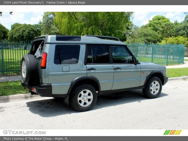 Vienna Green / Alpaca Beige 2004 Land Rover Discovery S