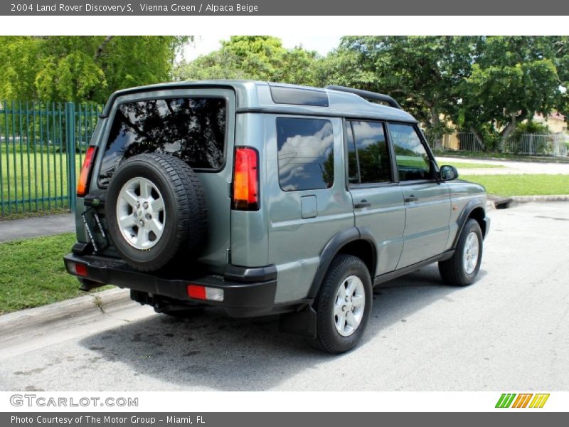 Vienna Green / Alpaca Beige 2004 Land Rover Discovery S