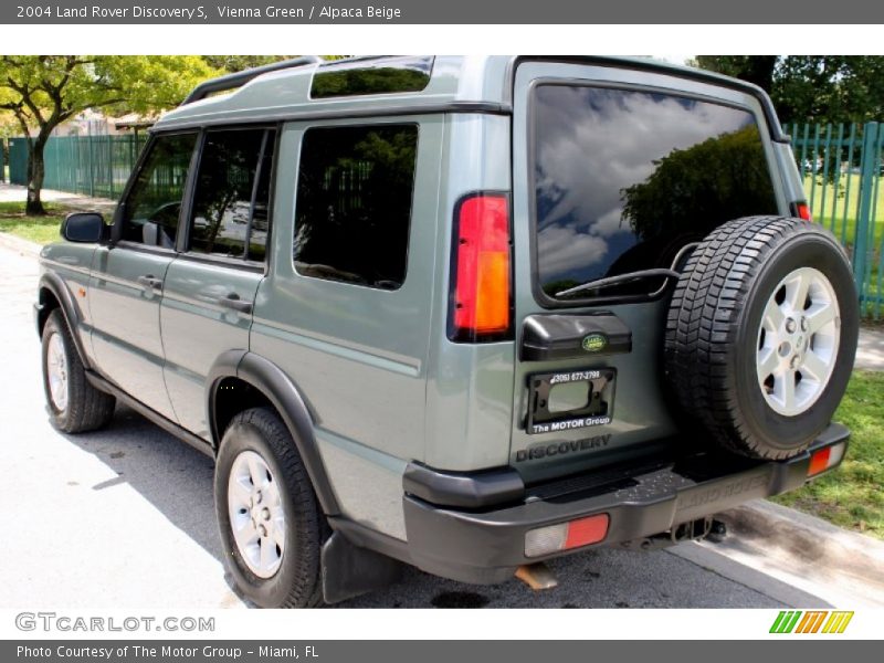 Vienna Green / Alpaca Beige 2004 Land Rover Discovery S