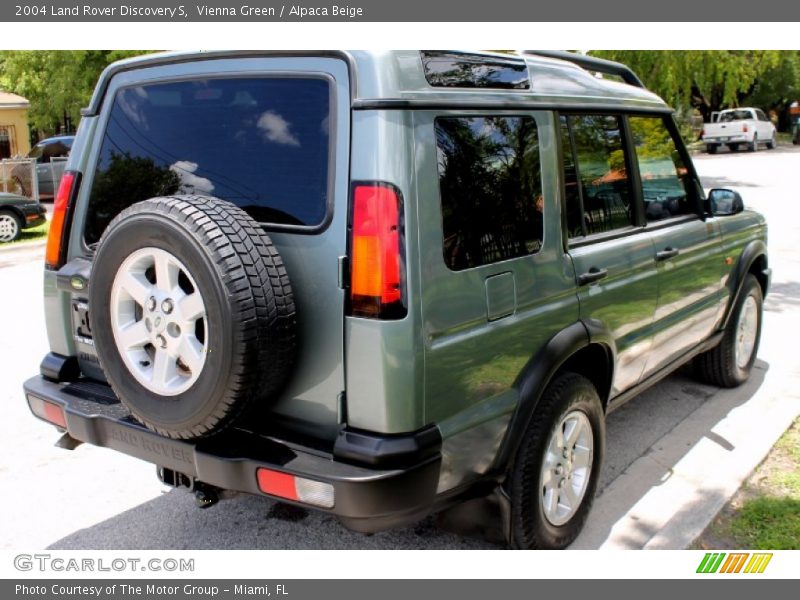 Vienna Green / Alpaca Beige 2004 Land Rover Discovery S