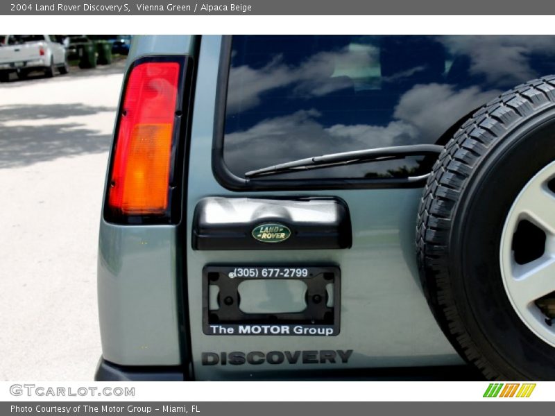 Vienna Green / Alpaca Beige 2004 Land Rover Discovery S