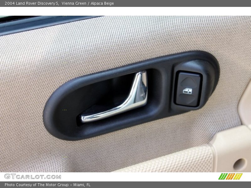 Vienna Green / Alpaca Beige 2004 Land Rover Discovery S