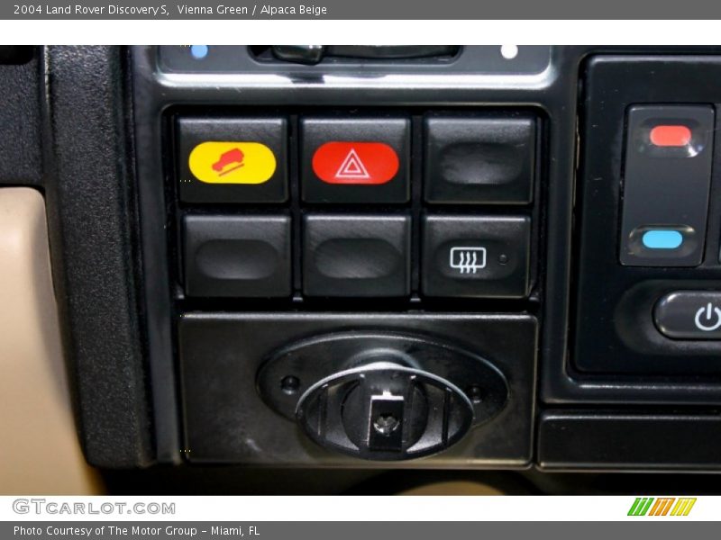 Controls of 2004 Discovery S