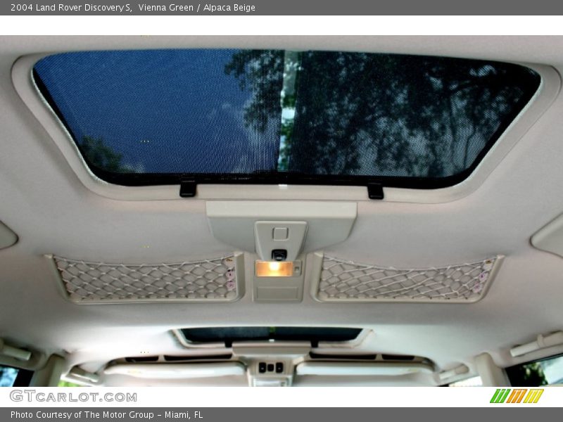 Vienna Green / Alpaca Beige 2004 Land Rover Discovery S