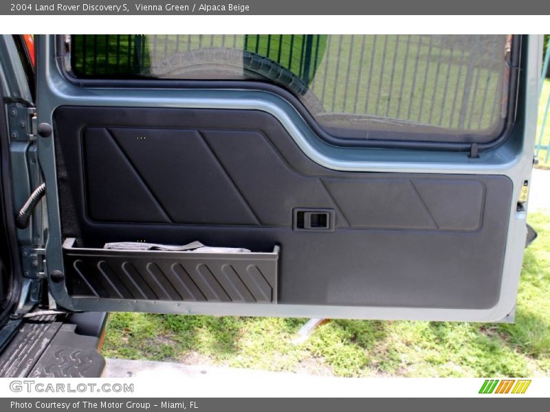 Door Panel of 2004 Discovery S