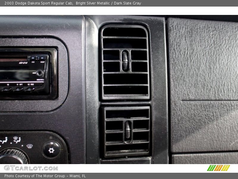 Bright Silver Metallic / Dark Slate Gray 2003 Dodge Dakota Sport Regular Cab
