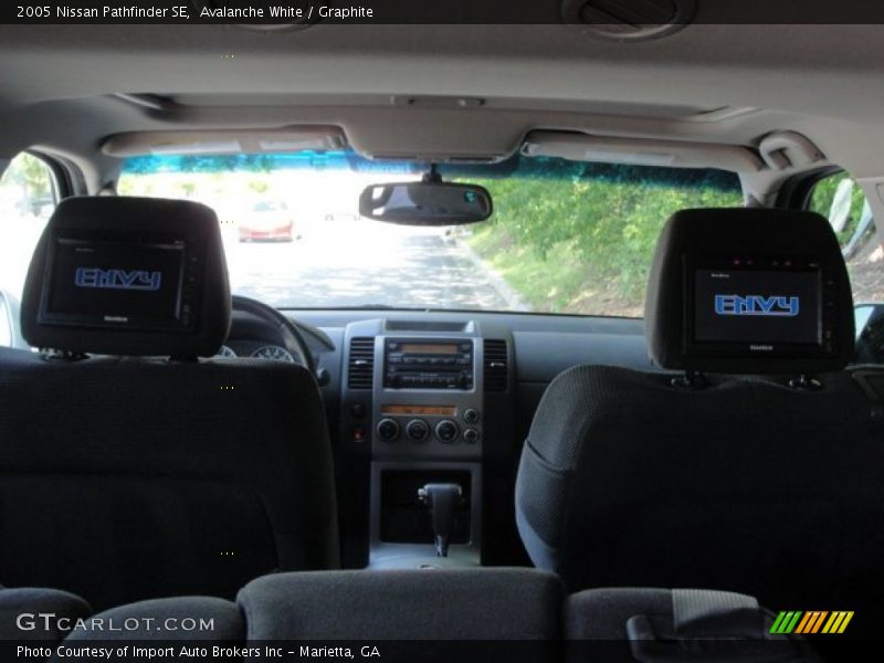 Avalanche White / Graphite 2005 Nissan Pathfinder SE