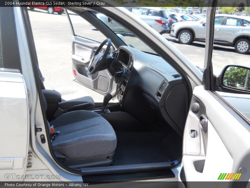 Sterling Silver / Gray 2004 Hyundai Elantra GLS Sedan