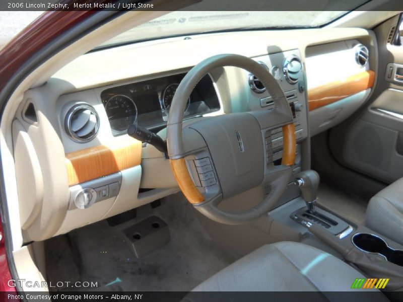 Merlot Metallic / Light Stone 2006 Lincoln Zephyr
