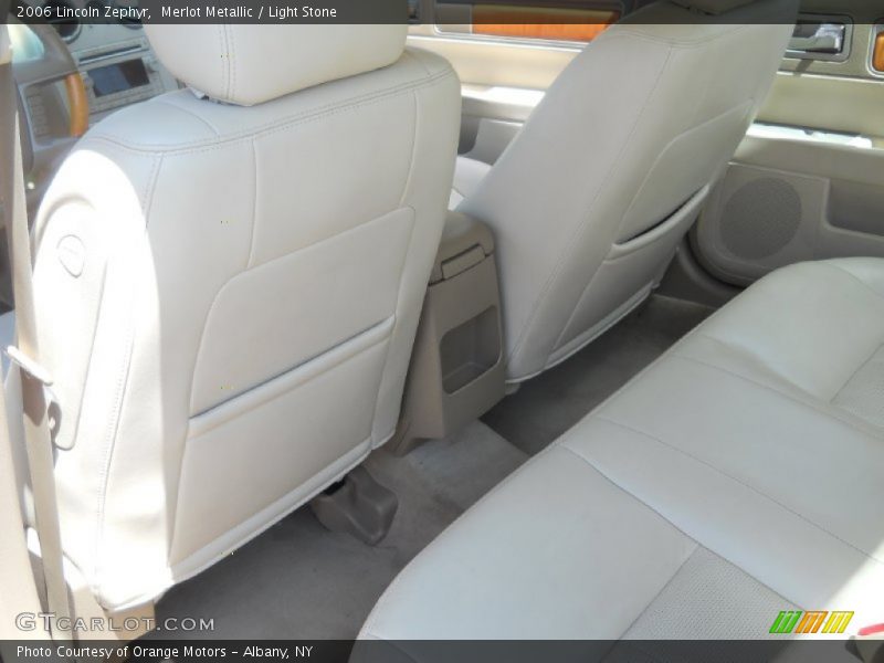 Merlot Metallic / Light Stone 2006 Lincoln Zephyr